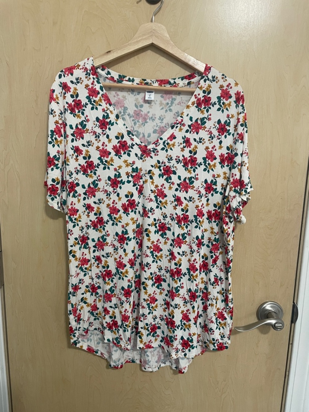Old Navy Floral Cream V-Neck Luxe Hi Low Tunic Tee XL - Picture 4 of 6